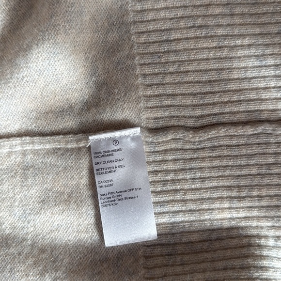 Cardig - Picture 6 of 6